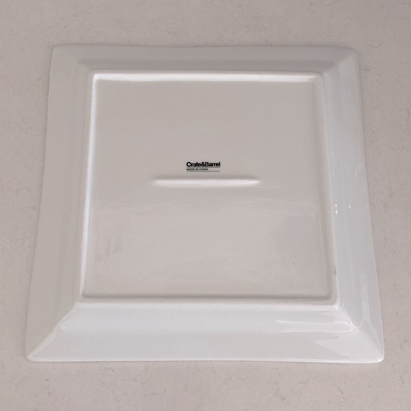Crate&Barrel Court Large Square Dinner Plates, Set of 4 - Picture 4 of 11